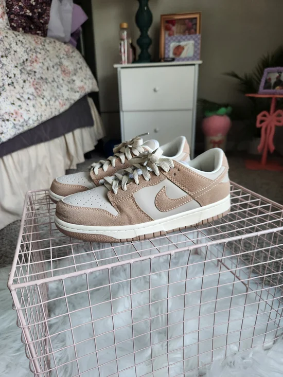 Nike Dunk Low SE - Picture 3 of 8